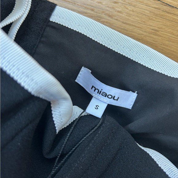 Miaou Black Tank Top with White Trim - Picture 7 of 8